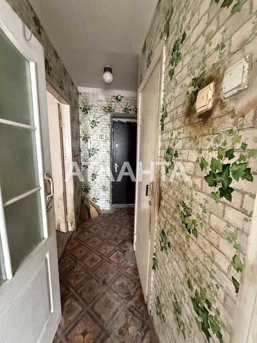 Продаётся однокомнатная квартира в Одессе, на Овидиопольской дороге 3