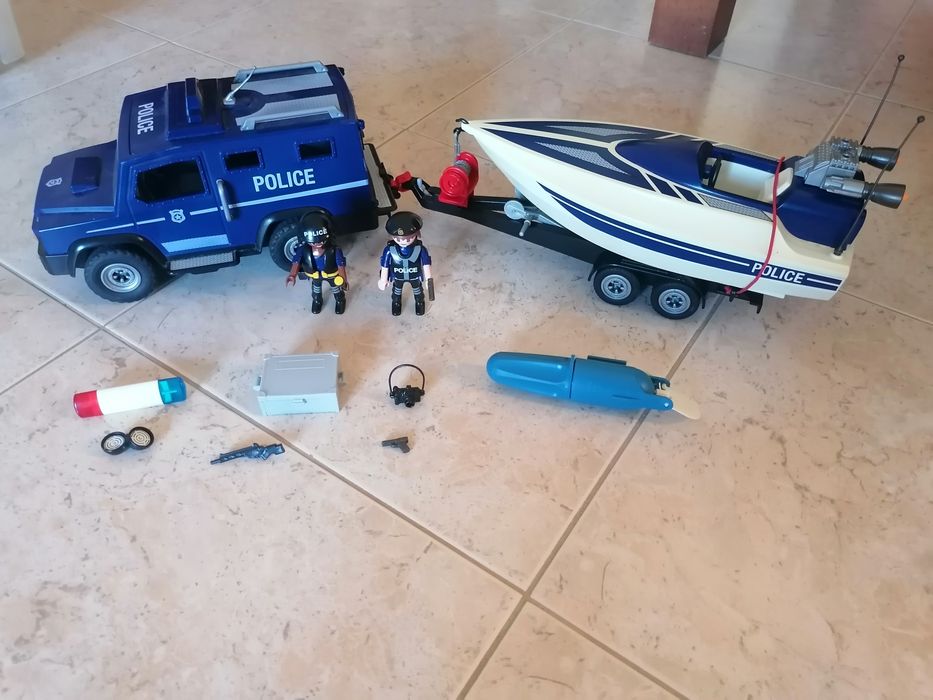 Playmobil 5187 - Carro e barco da polícia