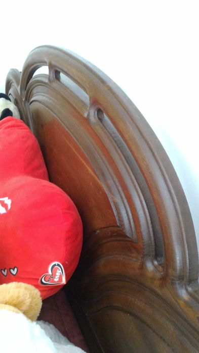 Mobília de quarto de casal em madeira