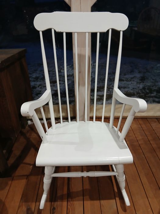 Fotel bujany typu windsor