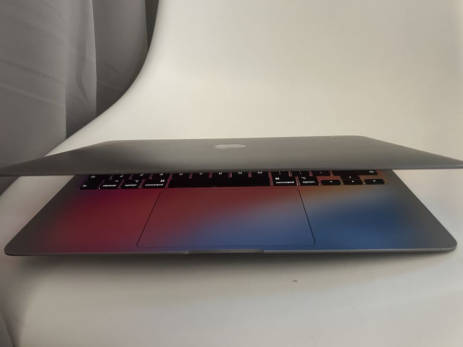 Apple MacBook Air A2197 13 i3 8GB 256GB SSD 2020r