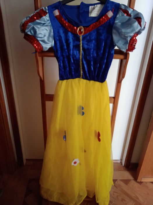 Branca de Neve vestido de criança