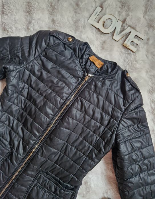 Куртка демі весна розмір S курточка