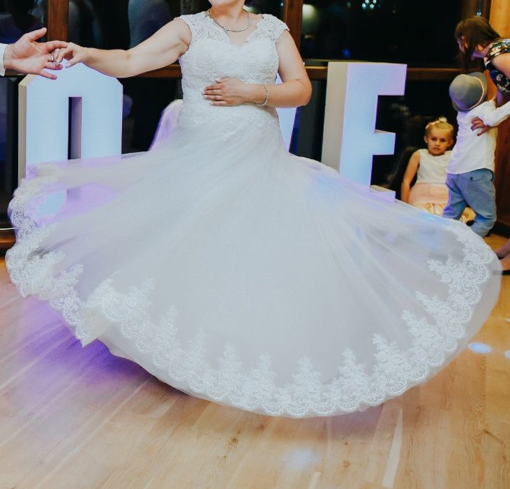 Sprzedam suknię ślubną