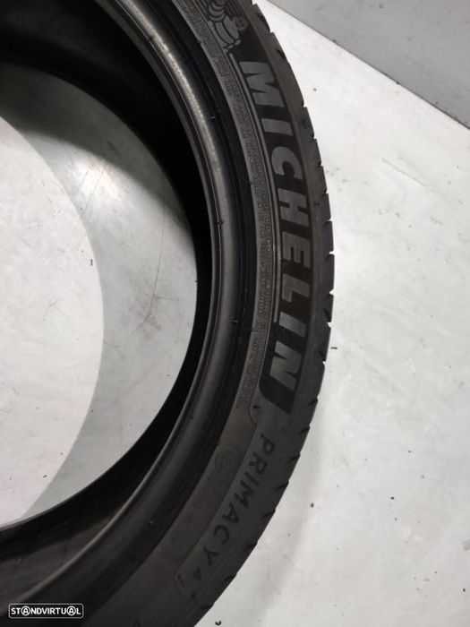 2 pneus semi novos 225-40r18 michelin - oferta dos portes 130 EUROS