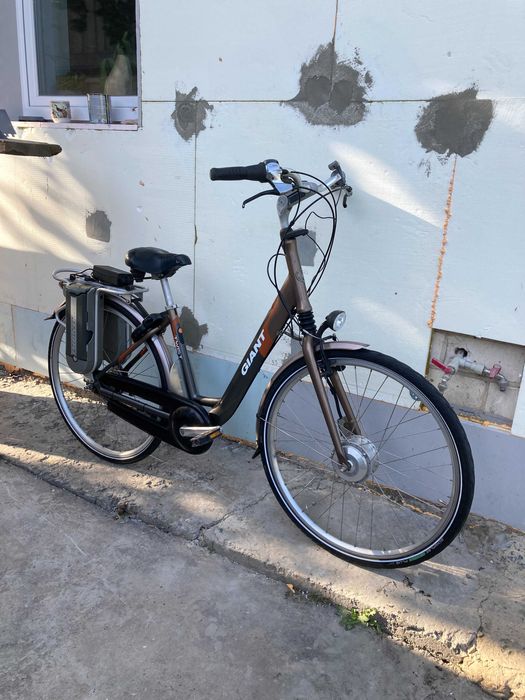 Робочий електровелосипед GIANT TWIST 28 колеса повний комплект