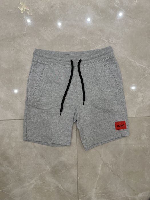 Шорти HUGO BOSS (size S)