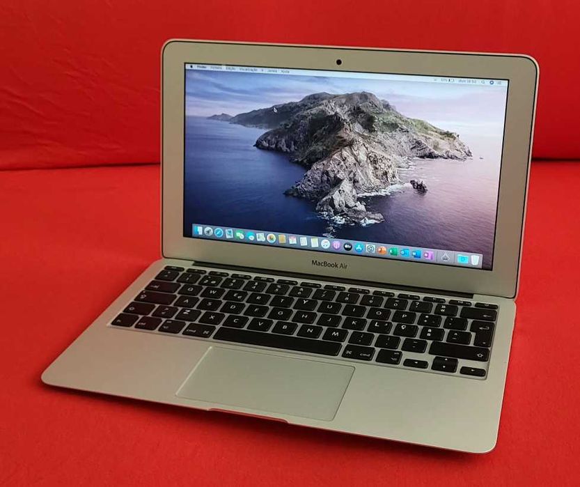 MacBook  Air 11Completamente Novo, com apenas 50 Ciclos de bateria