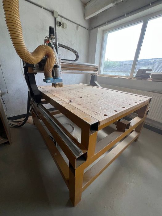 Фрезерний ЧПУ станок. В наявності 800*1200*140мм