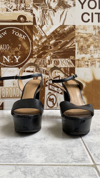 Sandálias Nine West