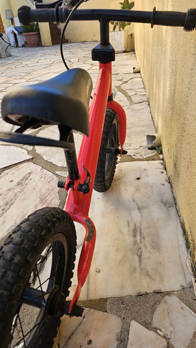Bicicleta criança sem pedais