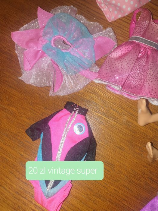 Ubranka dla Barbie Rainbow High