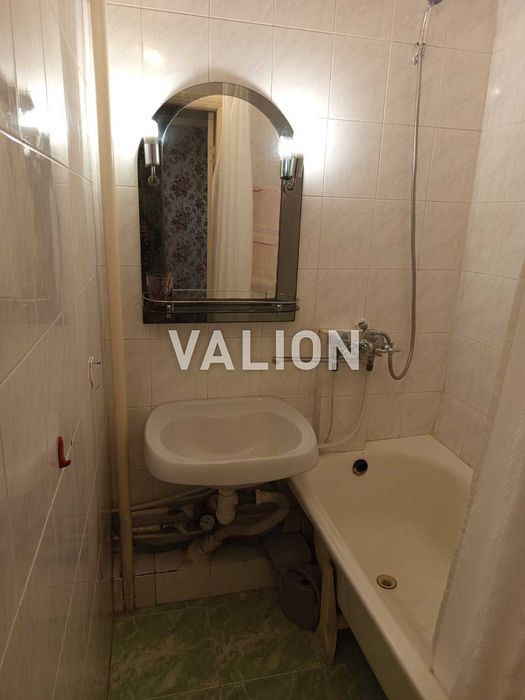 Продам 2-комн. квартиру, р-н Оболонь, пр. Оболонский 33а