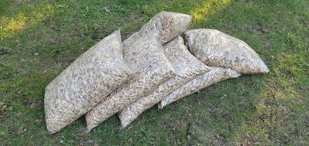 Zrębka sosnowa lub liściasta, zrębki ogrodowe, opałowe (sortowana, sucha) WORKI