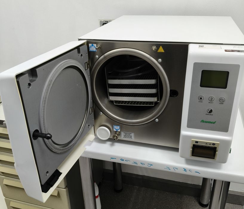 Автоклав клас B Newmed Kronos B 18л з принтером | Робочий