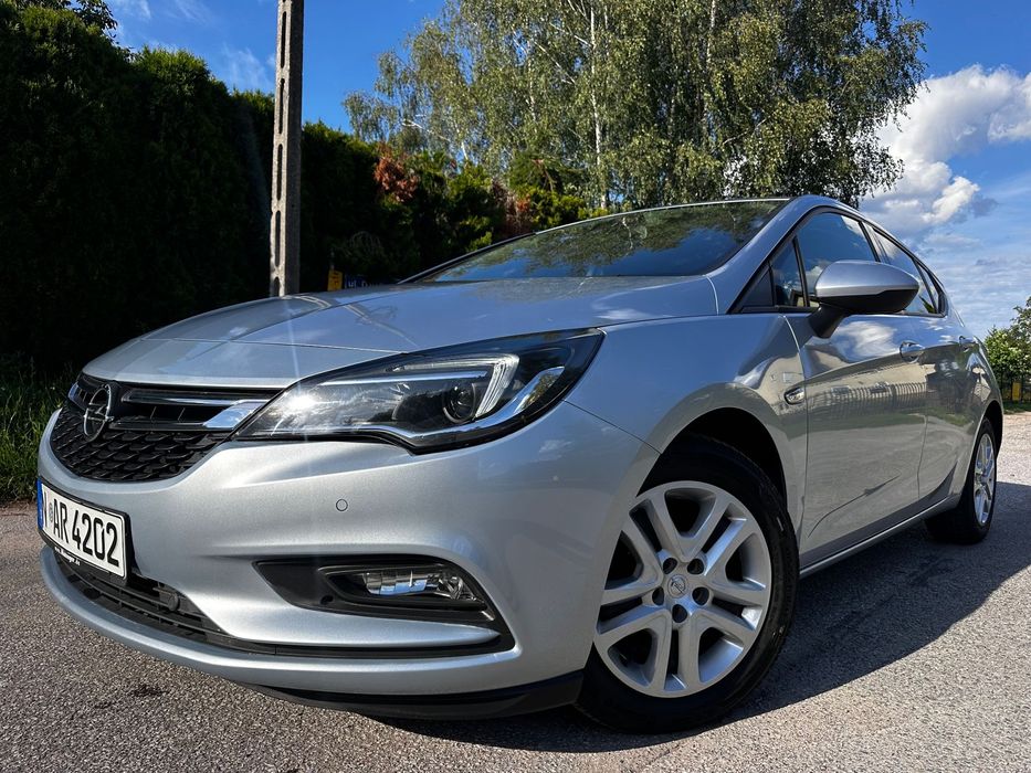 Opel Astra Ledy#GrzaneFotele#GrzanaKierownica#Tempomat#Navi#