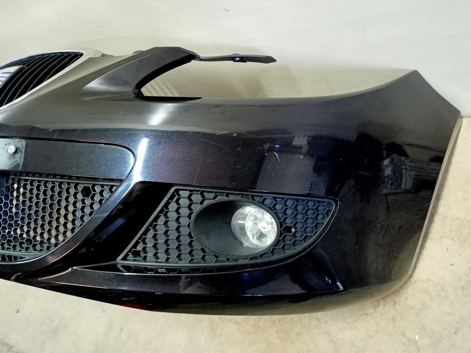 Seat Leon 2 II zderzak przód przedni kolor czarny kompletny oryginał