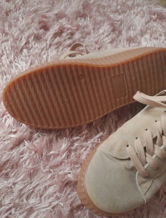 Buty sneakersy r. 38, jak nowe