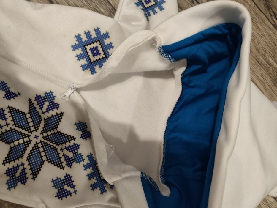 Красивезний чоловічок для хлопчика в українському стилі