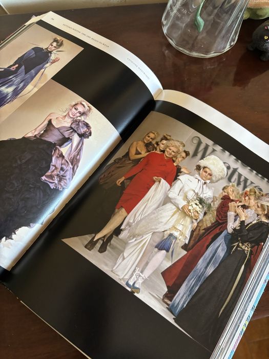 Livro Catwalk Vivienne Westwood 2021