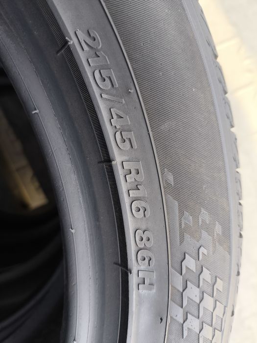 215/45/16 Kumho Ecsta HS51 KOMPLET