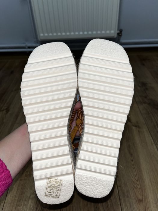 Sandały espadryle na grubej jutowej podeszwie sznurkowe 38