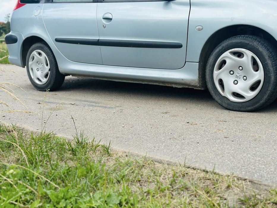 Peugot 206 2003 r 1.4 benzyna