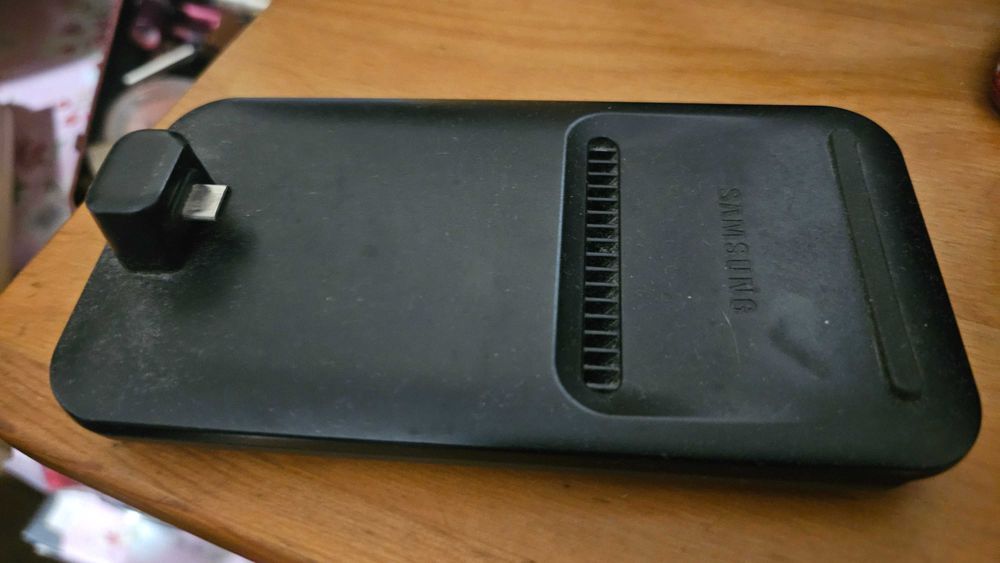 Samsung S23 Ultra - 512  + Wireless charger + 2 capas