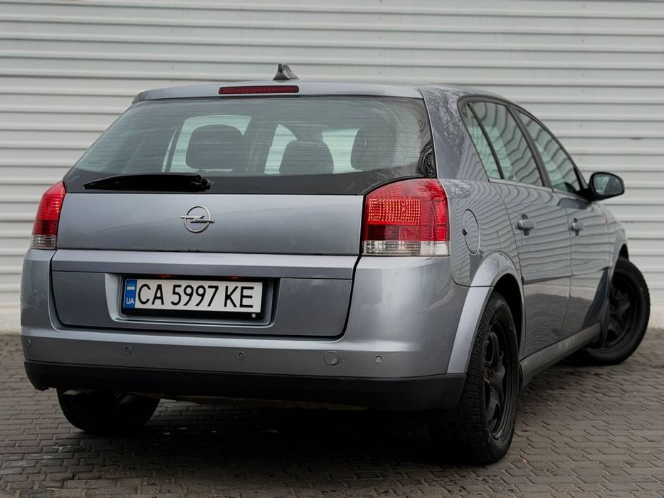 Opel Signum 2003