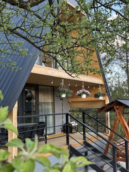 Оренда котеджу з ЧАНОМ та басейном в Карпатах на 4-6чол. с.Микуличин