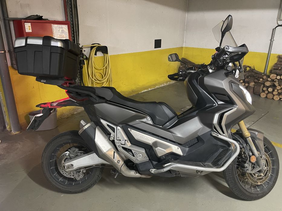 Honda x adv 750 - ótimo estado