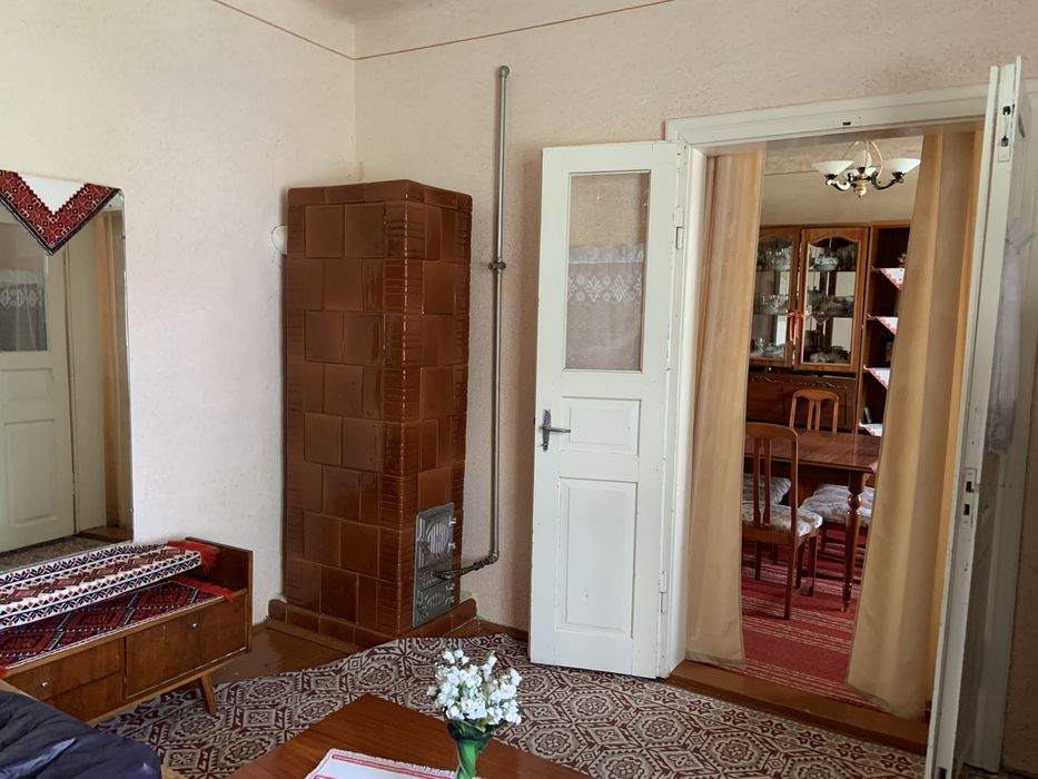 Продаж будинку і літньої кухні в м.Стебник