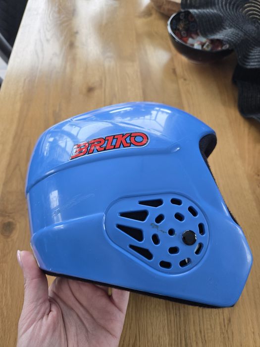 Kask narciarski dla dziecka r.56