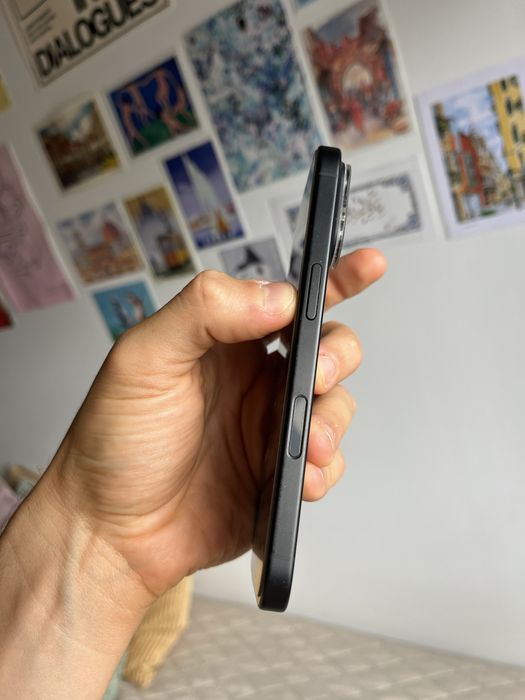 iPhone 16 Preto 128GB