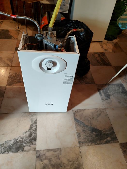 Esquentador ventilado Becken 11L gás de botija