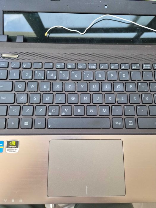 asus K52 teclado testado sem anomalia, indisponivel motherboard, restantes peças sob consulta