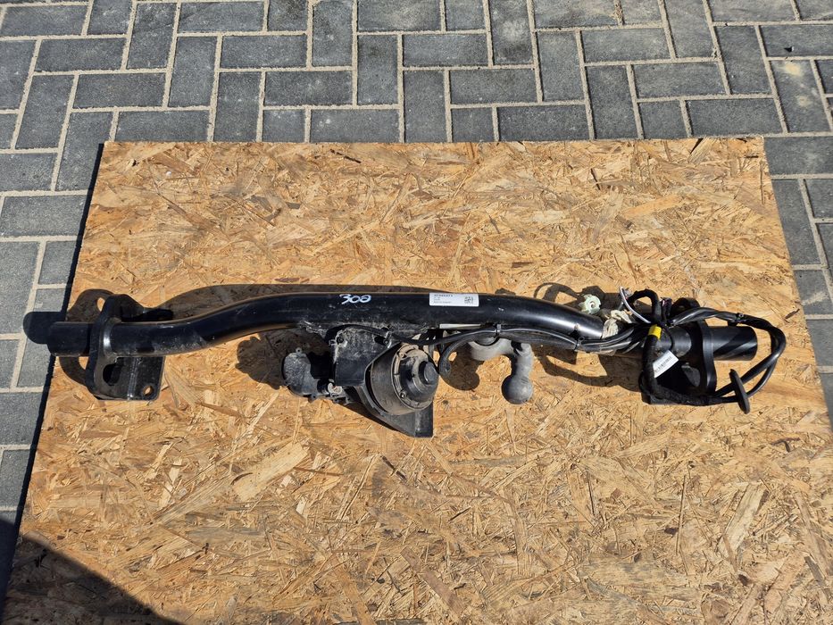 Volvo V60 II V60 Cross country hak holowniczy elektryczny 32345371 org