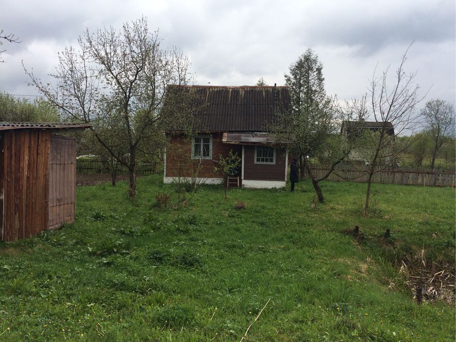 Дача біля Трускавця 7,5 сот дачний будинок, земельна ділянка