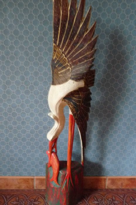 WYPRZEDAŻ/PRZEPROWADZKA duża rzeźba kolonialna bocian