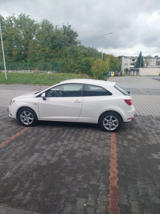 Seat Ibiza Climatronic działa Alu nowy rozrzad niemalo