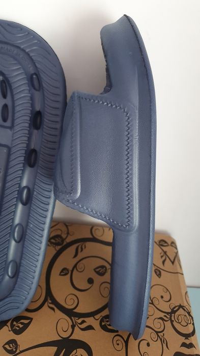 Klapki nowe piankowe rozmiar 40 / 41