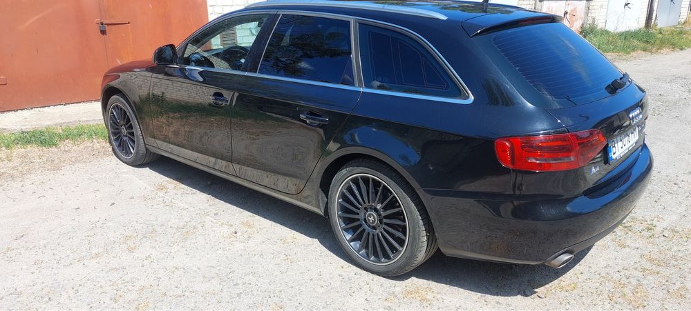 Продам Audi a4 b8 3.0tdi
