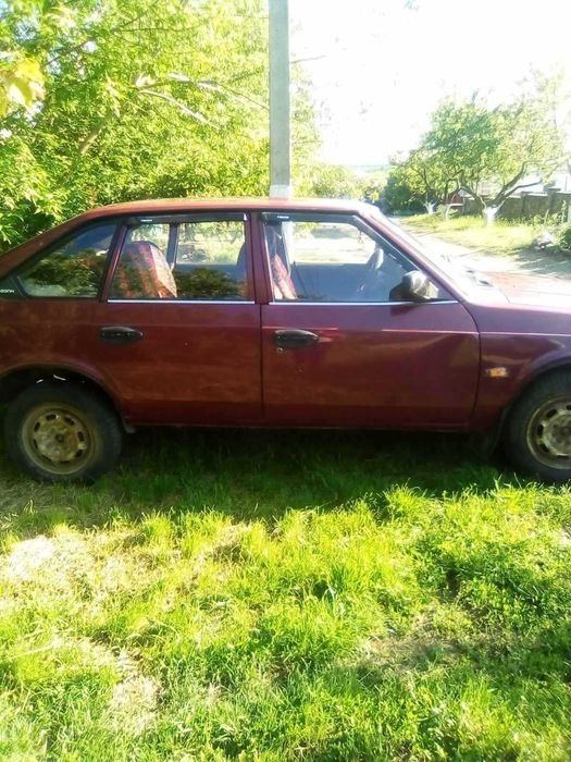 автомобіль Москвіч 2141