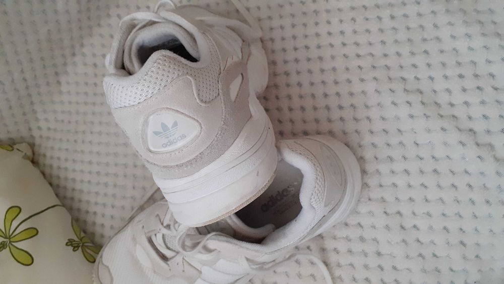 Buty skórzane adidas