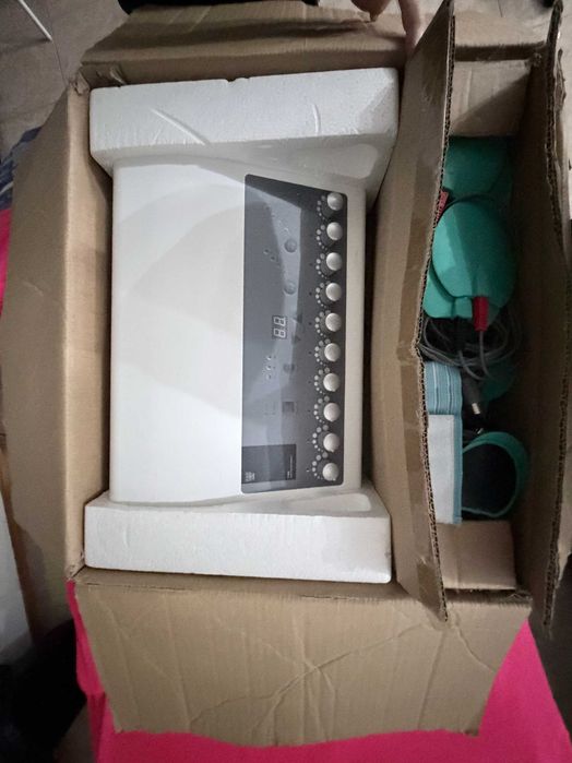 Máquina de electro estimulação