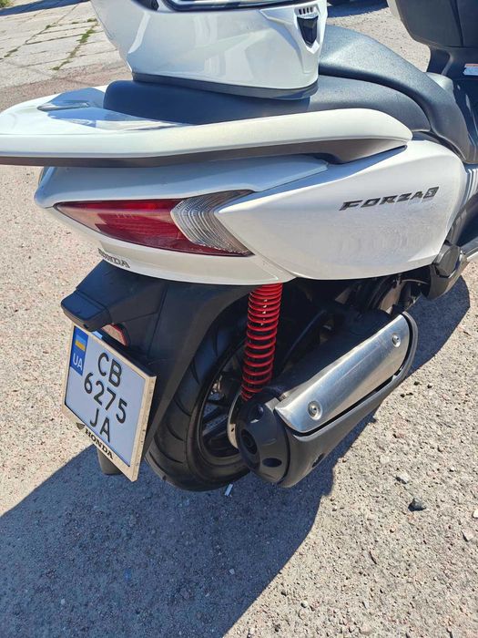 Продам Максi-скутер Honda Forza MF 12
