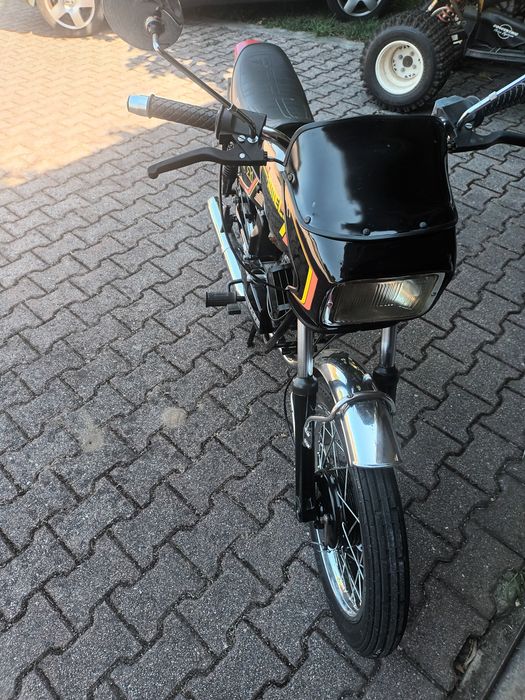 Vendo motorizada em estado novo em estado novo