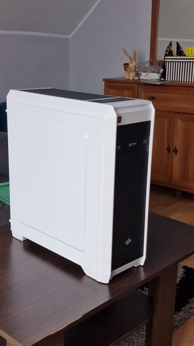 Komputer Gamingowy Ryzen 5 5600X/RTX3060 12GB/32GB RAM+Monitor 165Hz