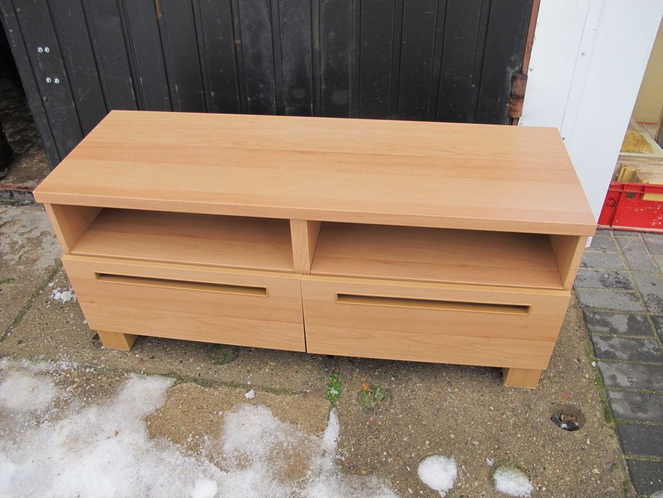 Półka pod telewizor RTV
