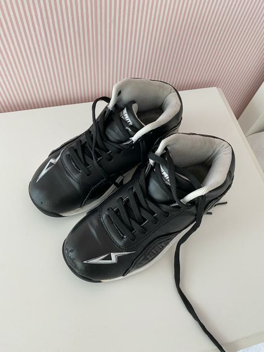 Sapatilhas / Ténis  tamanho  34